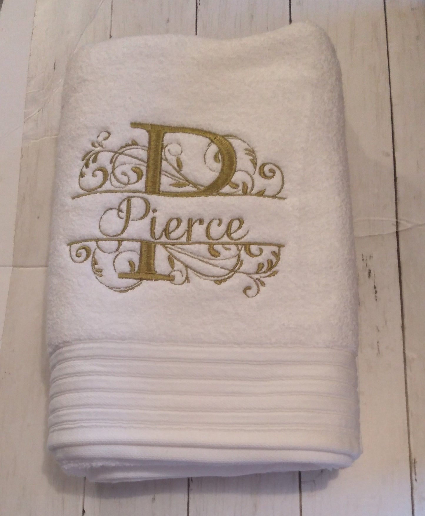 Embroidered Monogrammed Personalized Towel Set